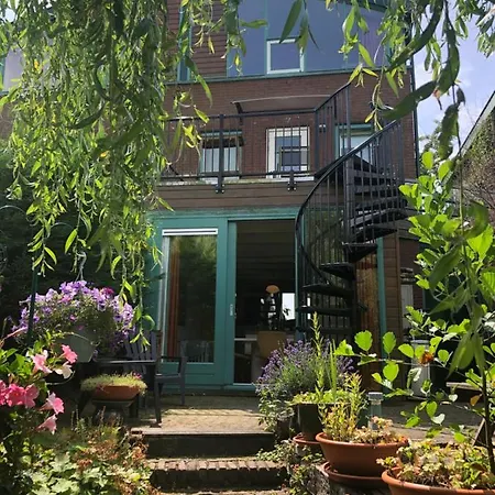 Luxe Room Canal Sight בית הארחה אמסטרדם