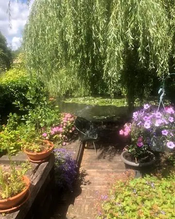 بيت ضيافة Canal Sight