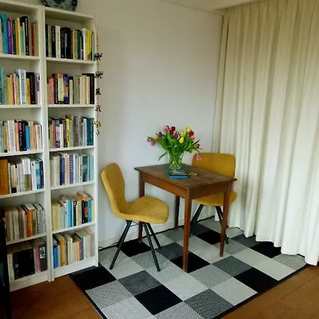 Canal Sight Gasthuis Amsterdam